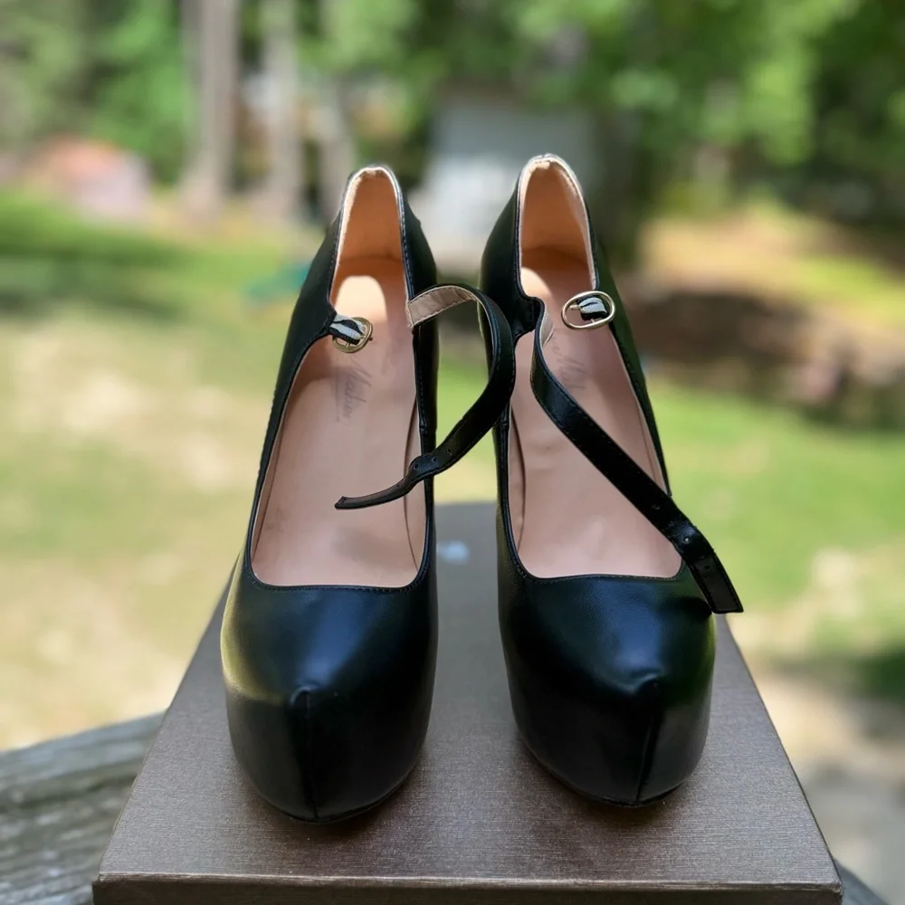 Black Platform Stiletto Heels 6.25” heel - Picture 6 of 6